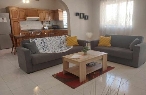 Marsaxlokk Apartamento | Nr41 Holiday Apartment - Close to Village Centre, Promenade, Shops & Restaurants