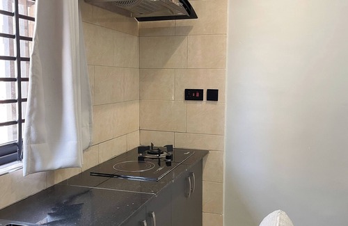 Kampala Apartamento | Nsiimenta Stay 1BR