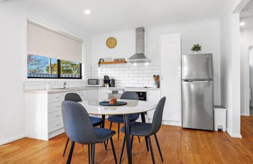 Shepparton Casa | Nth Central 3BR - Split Systems throughout & Wifi