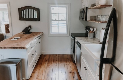 Morris Casa | Nubbintown Wee House, Great Farm Stay Escapada