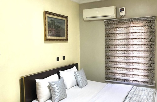 Enugu Hotel | Nue Crest Hotel & Suites