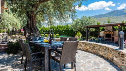 Orgiva Villa | Nuestra Finca Rural Orgiva by Ruralidays