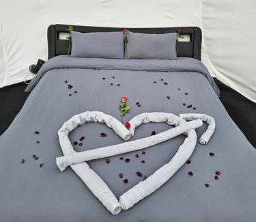 Saint-Jean-d'Elle Otro | Nuit insolite dans une bulle avec jacuzzi privatif