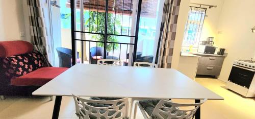 Pereybere Apartamento | Number 3, Pebble Bay Appartments, Ground floor