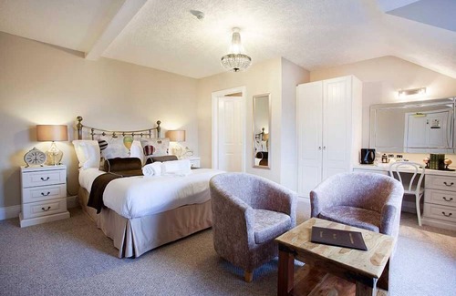 Tynemouth Casa | Number 61 Guest House and Tea Room