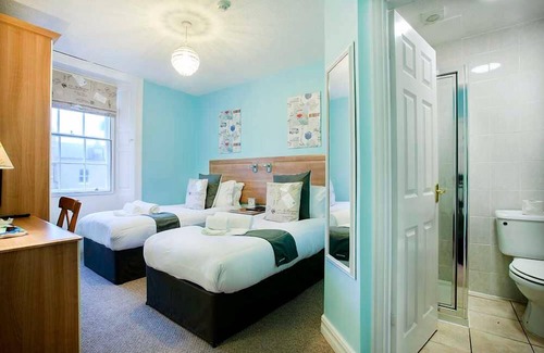 Tynemouth Casa | Number 61 Guest House and Tea Room
