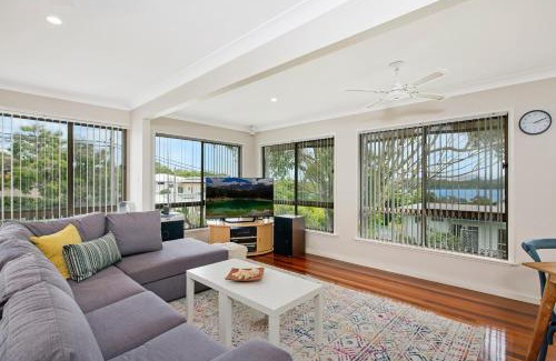 Camden Head Casa | Number One - tranquility, views, walk to beach