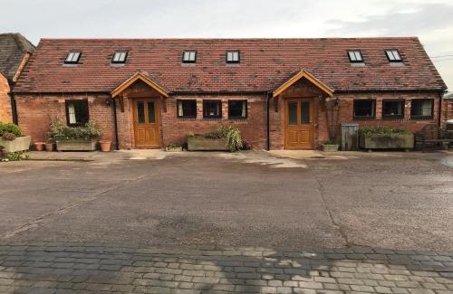 Measham Casa | Nuneaton - Cottage - Sleeps 2 - Parking - Garden
