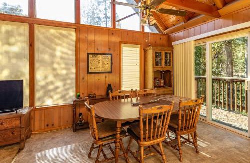 Bass Lake Casa | Nunes Cabin