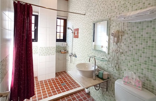 Ren'ai Cama Y Desayuno | Nuowei Senlin Cottage