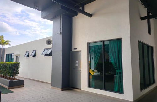 Kajang Casa | Nur Mateen's Studio - Vista Bangi Service Apartment