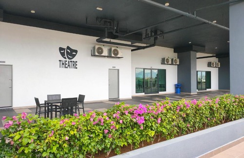 Kajang Casa | Nur Mateen's Studio - Vista Bangi Service Apartment