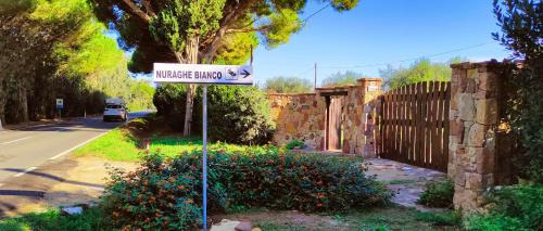 Santa Maria La Palma Cama Y Desayuno | Nuraghe Bianco