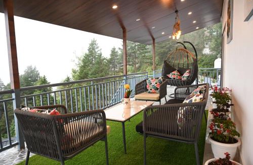 Mussoorie Casa | Nuri By The Hills Mountain Retreat with Jacuzzi