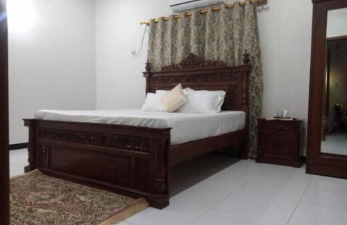 PECHS Hotel | Nursery In Guest House