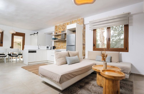 Pefkochori Casa | Nusa Suites & Villas