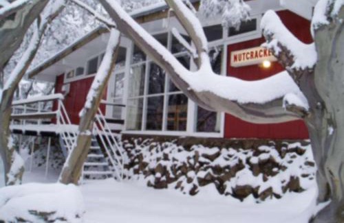 Mount Buller Cabina | Nutcracker Ski Club