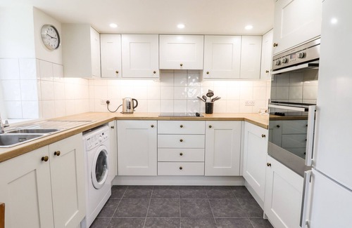 Sourton Cabaña | NUTHATCH COTTAGE, pet friendly, with a garden in Okehampton