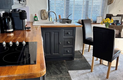 Mount Cabaña | Nuthatch - Traditional Cornish Stone Cottage