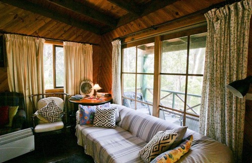 Bermagui Casa | Nutley Cottage with river view Bermagui Linen provided
