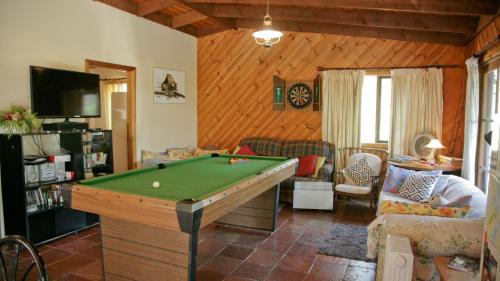 Bermagui Casa | Nutley Cottage with river view Bermagui Linen provided