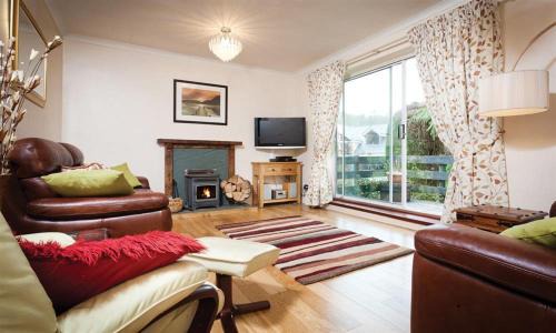 Lakeside Casa | Nutwood