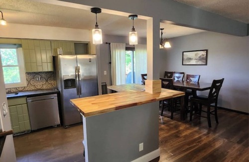 North Central Omaha Casa | NW Omaha home, fit for families
