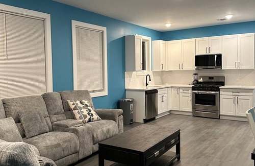 Newark Apartamento | NWK 627 ROOM 213 SHARED BATHROOM