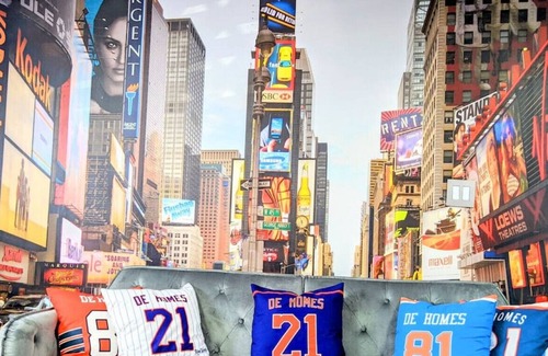 Elmont Casa | NY VIBEZ! Walk to UBS Arena w/Free Parking-JFK/LGA