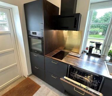 Hvidovre Apartamento | Ny & hyggelig moderne suite