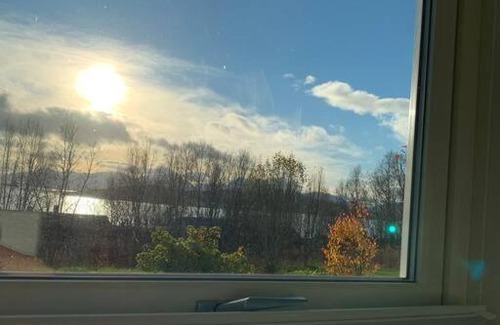 Tromso Apartamento | Ny, moderne leilighet i flotte omgivelser.