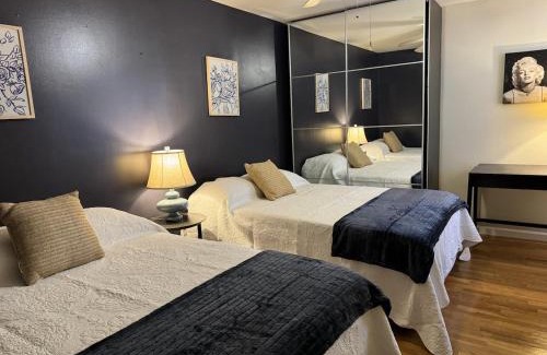 Union City Apartamento | NY - NJ Tennis Suites - Sleeps 40 - 15 Mins to NYC