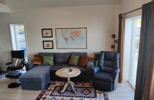 Ballstad Casa | Ny rorbu på kaikanten
