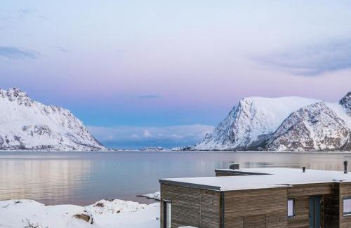 Barstrand Casa | Nydelig hytte i unike Lofoten i nærheten av Henningsvær!
