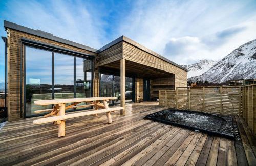 Barstrand Casa | Nydelig hytte i unike Lofoten i nærheten av Henningsvær!