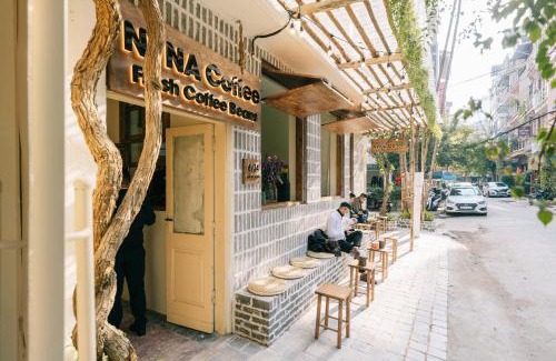 Lang Ha Hotel | NYNA House ROOFTOP Garden Egg Coffee