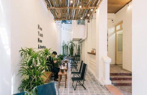 Lang Ha Hotel | NYNA House ROOFTOP Garden Egg Coffee