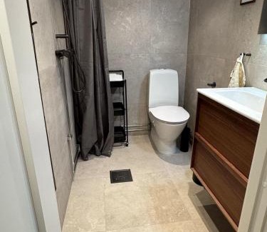 Bankeryd Apartamento | Nyrenoverad 2-rummare 10 min från Jönköping