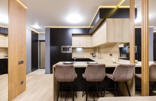 Shevchenkivs'kyi District Apartamento | Nyvky Like Home - Файна Таун з сезонним басейном - Кв 53