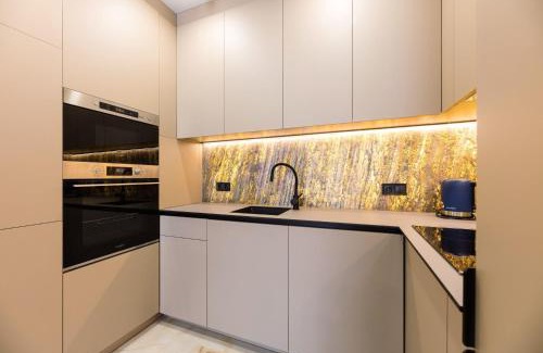 Shevchenkivs'kyi District Apartamento | Nyvky Like Home - Файна Таун із сезонним басейном - Кв 175 низький поверх