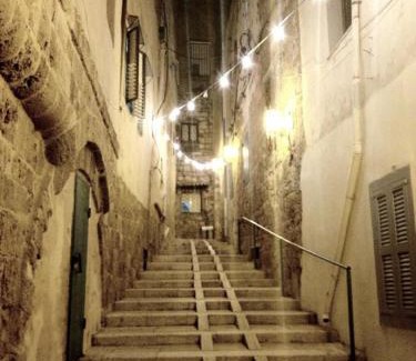 Acre Old City Casa | Nzar Khoury for Hosting