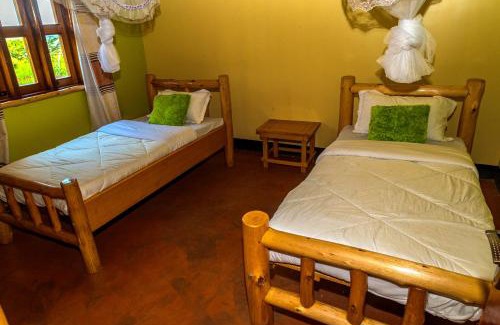 Kasese Cabina | Nzoghu Heritage Safari Camp