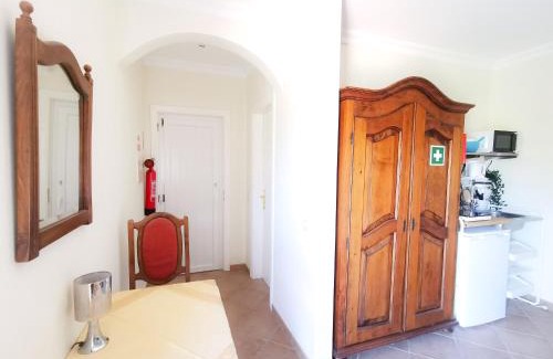Portimao Apartamento | Oásis Tropical, Jardim e Piscina!