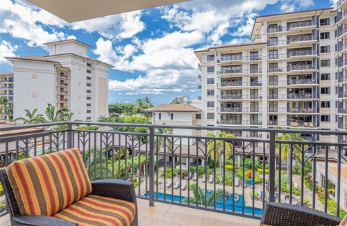 Ko Olina Condominio | O-523 Sunset Hale Retreat - Ko Olina Beach Villa. Steps to the Pool and Beach!