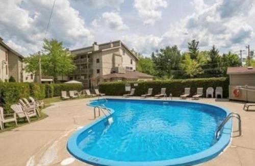 Magog Apartamento | O'Berge du Village C304 - Bord de l'eau