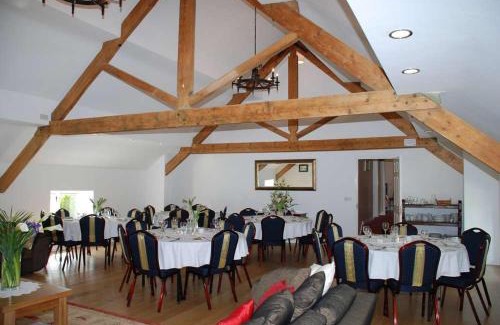 Cashel Cama Y Desayuno | O'Briens Cashel Lodge
