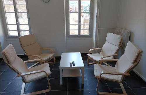 Salins-les-Bains Apartamento | O'Couvent - Appartement 521 - 4 chambres - 91 m2 - Deuxième étage