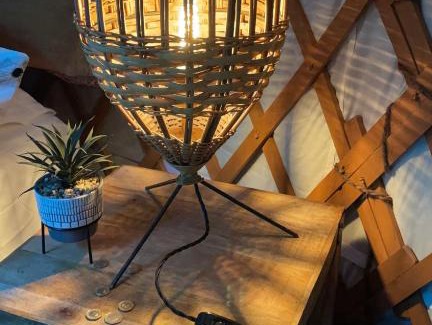Chwilog Otro | Luxury Yurt with Hot Tub