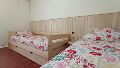 Puebla del Caraminal Apartamento | O Lagar apartamento grande y luminoso. 8 personas.