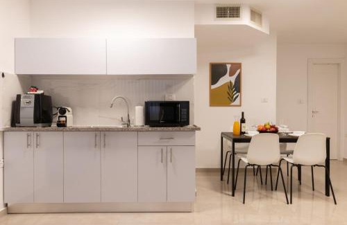 Rishon LeTsiyon Apartamento | O&O Group - Budget Basement Apt Near the Beach